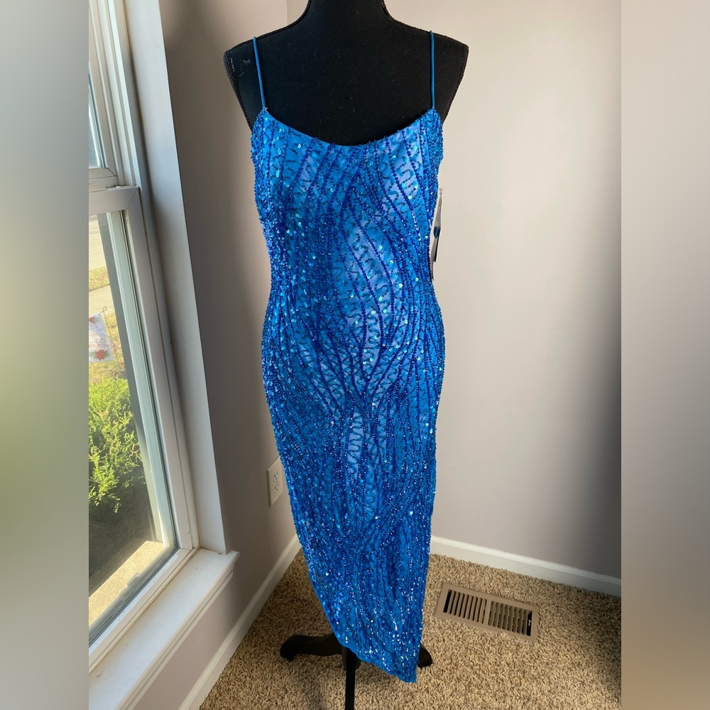 Women’s Vintage Y2K Blue Beaded asymmetrical Size 8 short Silk dress